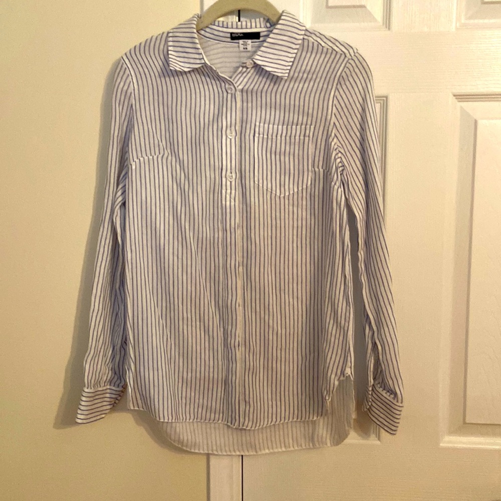 BDG Urban Outfitters NWOT XS white/blue/pinstripe button down blouse/shi…